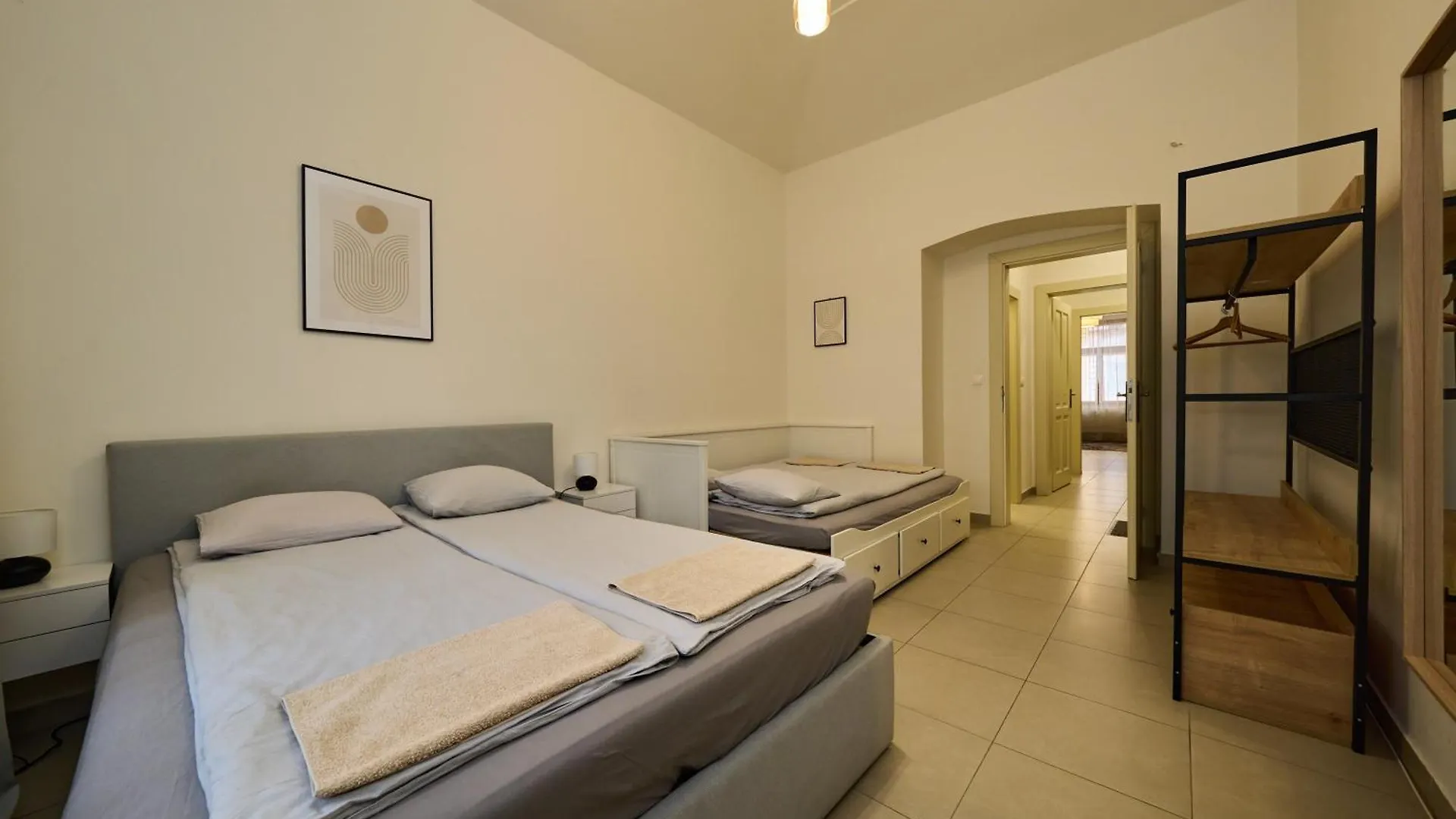 T&T Homestay Praga